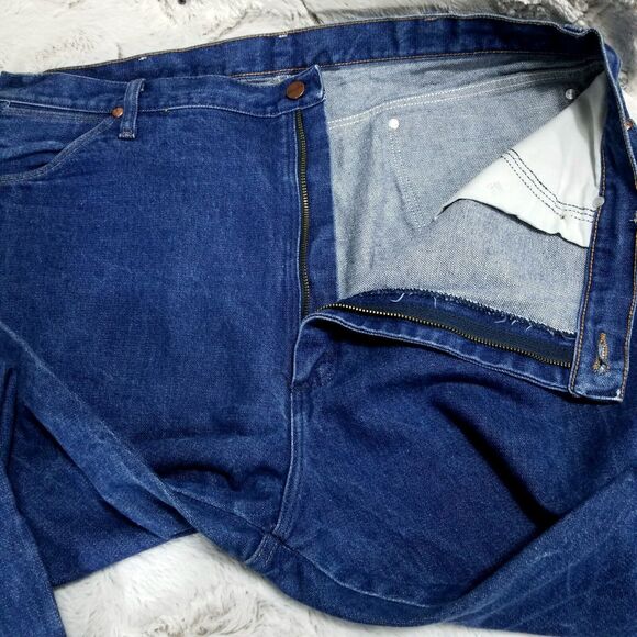 Wrangler Jeans Mens 42×36 Blue Regular Straight Dark Wash Denim - Picture 8 of 11